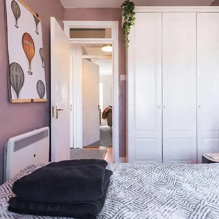 Stylish Smithfield - Nr. Jamesons * Dublin