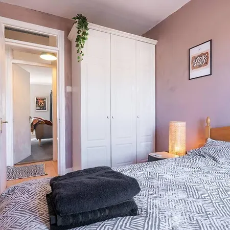 Stylish Smithfield - Nr. Jamesons * Dublin