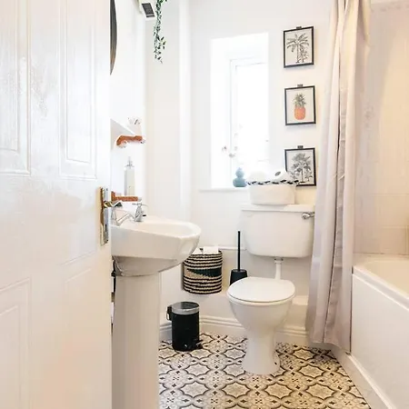 Stylish Smithfield - Nr. Jamesons Dublin